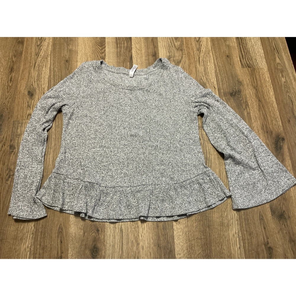 Gilligan & O'Malley Shirt, Women's Size Medium, Gray, Flared Long Sleeve